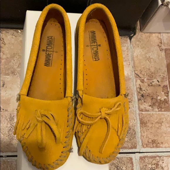 Minnetonka Shoes - Suede Minnetonka
